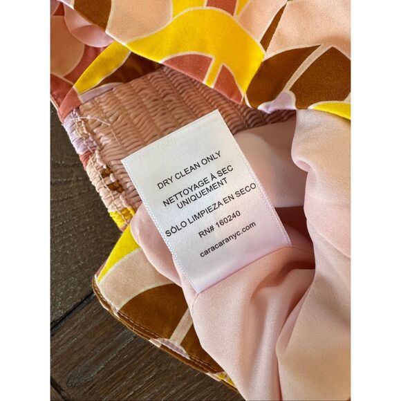 Cara Cara Pink Geometric Print Crop Top Size Small - Picture 10 of 10